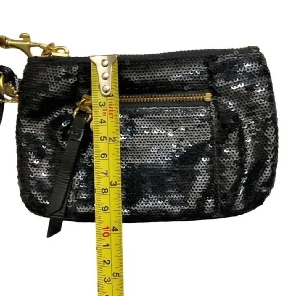 Coach vintage y2k black poppy hearts sequins evening wristlet bag rare